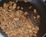 A picture of step 5 of Chicken puff pie#4weeks challenge.