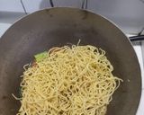 Foto langkah ke 3 dari resep Bakmie Goreng Praktis (ala chef).