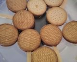 Foto del paso 1 de la receta: Paletas de galletitas María
