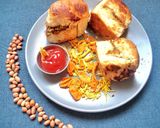 क्रंची पीनट बटर पाव (crunchy peanut butter pav recipe in marathi) रेसिपी स्टेप 4 फोटो 