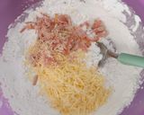 Foto del paso 2 de la receta: Chipá de queso y panceta 🥓🧀
