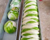 A picture of step 3 of Chicken Cheese Bread 14 August special.