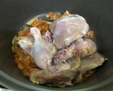 صورة لخطوة 2 من وصفة رز بالدجاج بصلصة الصويا
