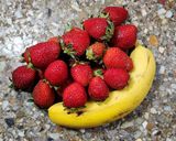 Foto del paso 1 de la receta: 🍓🍌Smoothie de frutillas y banana 🍌🍓