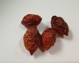 Foto del paso 1 de la receta: Mermelada de rosa mosqueta (hecha con bayas deshidratadas) 😋