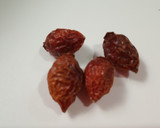 Foto del paso 1 de la receta: Mermelada de rosa mosqueta (hecha con bayas deshidratadas) 😋