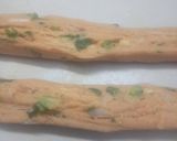 हिरव्या पातीचा पराठा (hirwya paticha paratha recipe in marathi) रेसिपी स्टेप 4 फोटो 