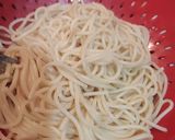 Foto langkah ke 1 dari resep Spaghetti Aglio Olio.
