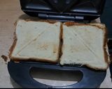 A picture of step 2 of Tandoori sandwich.