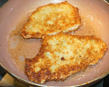 Foto del paso 3 de la receta: SÁNDWICH DE ESCALOPAS DE CHANCHO A LO POBRE. JON STYLE