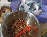 Foto langkah ke 1 dari resep Ikan Sambal Chili Padi.
