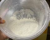 Gambar langkah 2 resipi Ayam Popcorn.