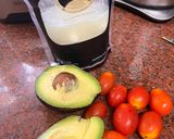 Foto del paso 1 de la receta: Ensalada de rúcula, tomate, palta y queso