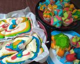 Foto langkah ke 4 dari resep Bolu Kukus Pelangi Anti Gagal untuk Pemula dengan sprite.