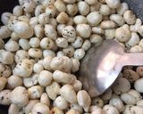 A picture of step 1 of Peri peri Makhana.