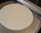 A picture of step 3 of Chole bhature.