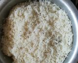 A picture of step 8 of Qubooli (Hyderabadi lentil biryani).