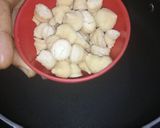 A picture of step 1 of Aalu Vaniya vadi.