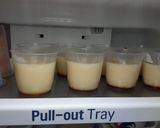 Foto langkah ke 8 dari resep Puding Caramel Super Simple.
