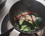 A picture of step 4 of Idli sambar coconut chutney.