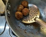 A picture of step 30 of Yoghurt Balls with Green Dip.