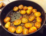 Hình bước làm 6 của món Khoai tây kho chay ngày rằm tháng giêng