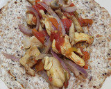 Foto del paso 3 de la receta: Tortillas integrales con pollo