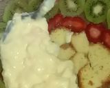 A picture of step 7 of Fruit trifle.