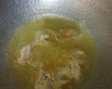 Foto langkah ke 5 dari resep Kulit Ayam Crispy Siram Saus.