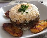 Foto del paso 4 de la receta: Arroz tapado con plátano acaramelado