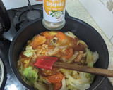 運動後的宵夜~~蒜苗蕃茄鮪魚蔬菜湯的食譜步驟4照片