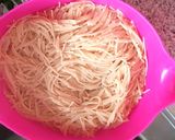 A picture of step 2 of Spaghetti.