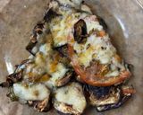 Foto del paso 4 de la receta: Pizza keto de berenjenas y zapallitos