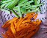 Foto langkah ke 1 dari resep Acar Kuning Timun-Wortel.
