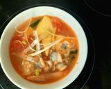 Hình bước làm 3 của món Canh ngao nấu riêu dứa