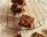 A picture of step 4 of Peanut Chocolate Chikki.