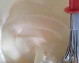 A picture of step 4 of Old fashion sponge cake.