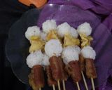 Foto langkah ke 8 dari resep Nasi tusuk sarang sosis.