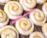 Foto del paso 7 de la receta: Caracolitos 🌀 panecillos rellenos de queso 🧀