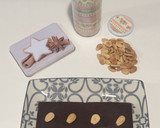 Foto del paso 3 de la receta: Turrón de chocolate negro y aromas florales con almendras tostadas