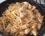 Foto del paso 4 de la receta: Spaghetti con pollo salteado