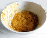 A picture of step 6 of LEHSUNI PANEER gravy.