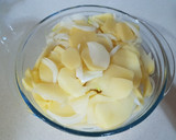 Foto del paso 1 de la receta: Tortilla de patatas con poco aceite