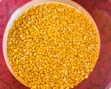 A picture of step 1 of Moongdal with Rice.
