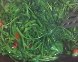 Foto langkah ke 5 dari resep Tumis Kangkung Simple.