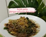 Foto langkah ke 9 dari resep Rujak petis dengan sayuran dan cingur.