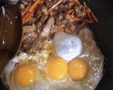 Foto langkah ke 5 dari resep Kwetiaw Goreng Babi (a la warung bakmie).