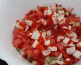 Foto del paso 2 de la receta: Salpicón de mejillones y surimi