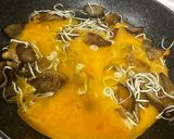 Foto del paso 4 de la receta: Revuelto de setas y gulas