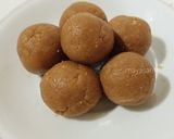 Foto langkah ke 3 dari resep Bola-bola Biskuit.